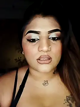 Sanaya Gil online show from April 2026 10:12:01 PM