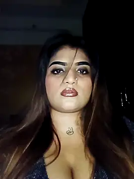 Sanaya Gil online show from April 2026 05:50:02 PM