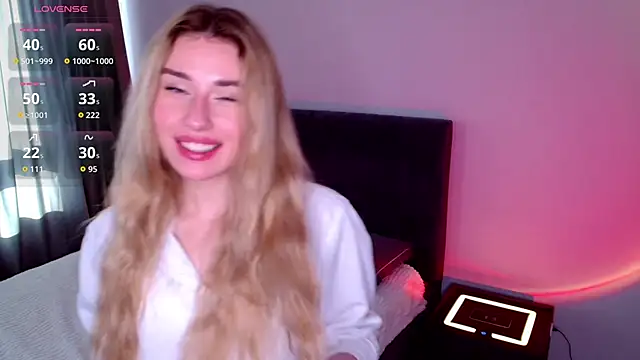 LulyDOLL online show from April 2026 04:37:01 AM