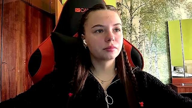 ThedaStrevell online show from March 2026 09:10:02 AM