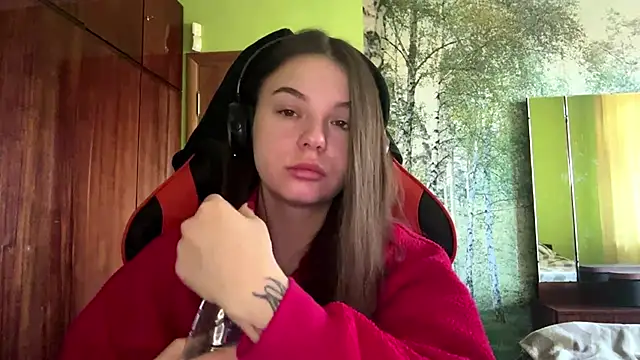 ThedaStrevell online show from April 2026 09:04:01 AM