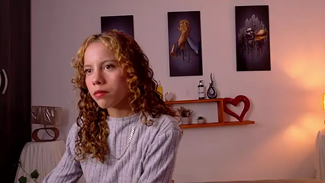 lia valmont 01 online show from March 2026 06:47:02 PM