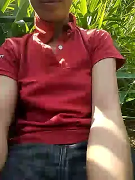 Snapshot of Lucky-beo chatting on May 2026 12:07:01 AM Lucky-beo online show from May 2026 12:07:01 AM