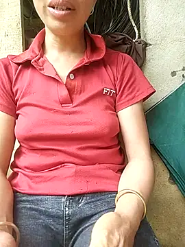 Snapshot of Lucky-beo chatting on May 2026 04:07:02 AM Lucky-beo online show from May 2026 04:07:02 AM