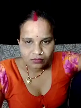 Shivani09900 online show from May 2026 06:49:01 PM