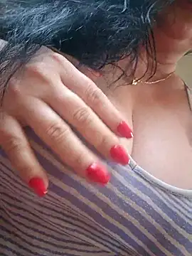 angelicalov online show from April 2026 03:32:02 PM