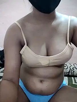 Wild Kiara online show from April 2026 04:19:01 PM