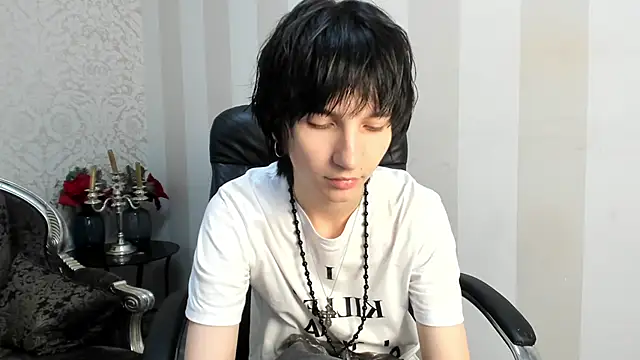 Snapshot of AdonBev chatting on June 2026 06:34:01 AM AdonBev online show from June 2026 06:34:01 AM