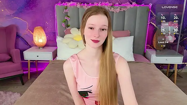 Mollydollzz online show from April 2026 12:38:02 PM