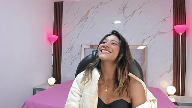 EsperanzaMora online show from April 2026 11:58:01 AM