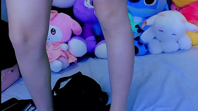 girllong520 online show from April 2026 07:00:02 AM