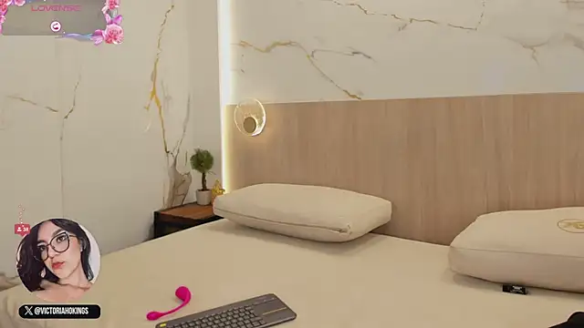 victoria hokings online show from April 2026 12:28:02 PM