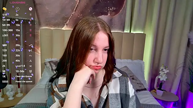 Snapshot of Elisabeth_Binder chatting on June 2026 04:47:02 AM Elisabeth Binder online show from June 2026 04:47:02 AM