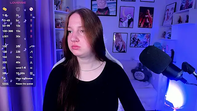 Snapshot of Elisabeth_Binder chatting on June 2026 03:31:02 AM Elisabeth Binder online show from June 2026 03:31:02 AM
