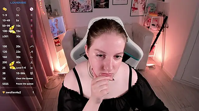 Snapshot of Elisabeth_Binder chatting on July 2026 03:33:02 AM Elisabeth Binder online show from July 2026 03:33:02 AM