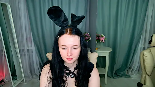 Flora Ray online show from April 2026 08:56:01 AM