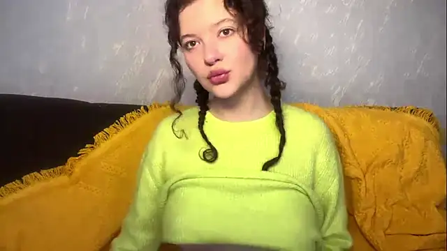 GIowySlava online show from April 2026 08:31:01 AM