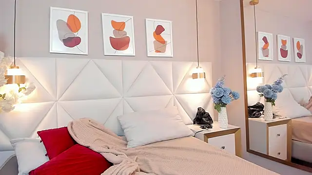 Hanna  mitsury  online show from April 2026 12:28:01 PM