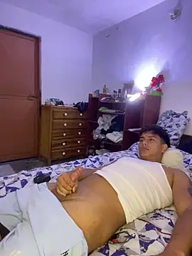 Maximiliano walker online show from April 2026 06:24:01 AM