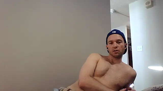 Luke James online show from April 2026 10:51:01 PM