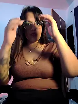 Ivvy Bloom online show from April 2026 02:20:02 AM