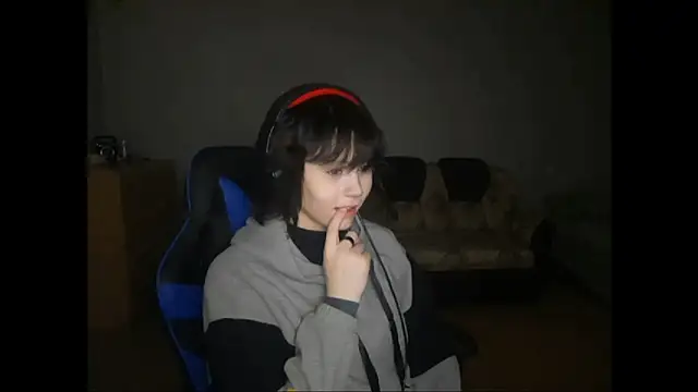 ShaynaLinley online show from April 2026 09:19:01 PM