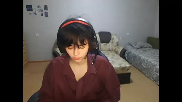 ShaynaLinley online show from April 2026 09:04:01 PM