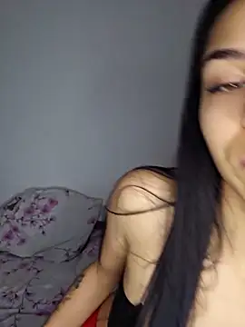 Crissdesire online show from April 2026 11:48:02 AM