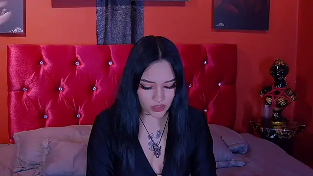 Val viixen online show from April 2026 01:39:01 PM