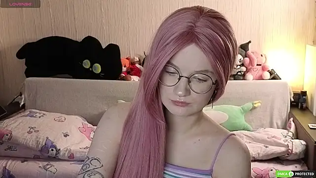 JulietFisher online show from April 2026 04:17:01 AM