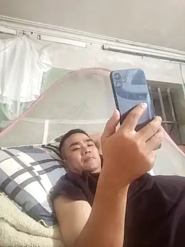 Snapshot of Tinh_love chatting on May 2026 01:27:01 PM Tinh love online show from May 2026 01:27:01 PM