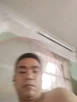 Snapshot of Tinh_love chatting on May 2026 12:18:01 AM Tinh love online show from May 2026 12:18:01 AM