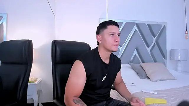 Chriss Diamond online show from April 2026 09:12:02 PM