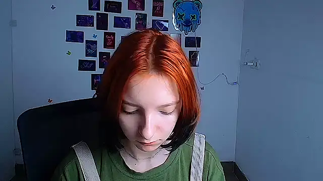 Snapshot of Butterfly_Milly chatting on May 2026 05:57:02 AM Butterfly Milly online show from May 2026 05:57:02 AM