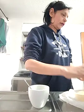 SamanthaRosse01  online show from April 2026 02:14:02 PM