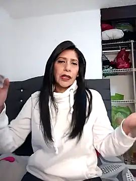 SamanthaRosse01  online show from April 2026 04:18:01 PM