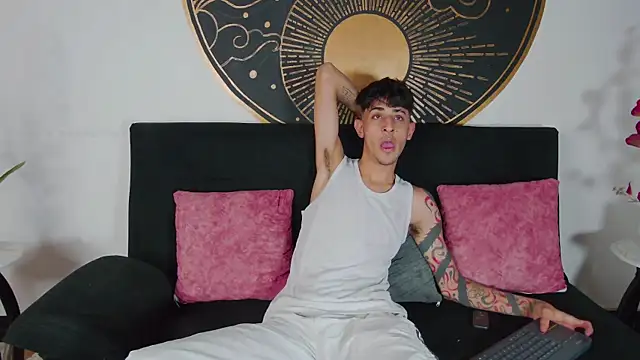 Martony Storm online show from April 2026 07:37:01 PM