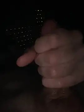 amineux online show from April 2026 10:23:02 PM