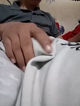 lat99005 online show from April 2026 01:00:02 PM