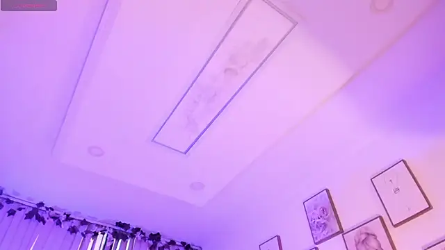 emilydolly  online show from April 2026 11:25:02 AM