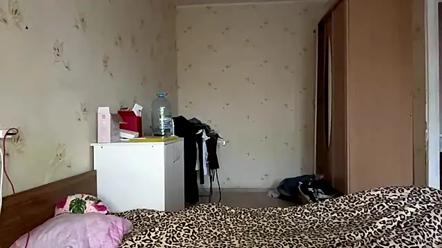 Sophia Blonde online show from April 2026 02:11:02 PM