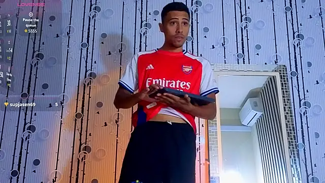 Charlies Fox online show from April 2026 07:29:02 PM