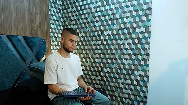 Joaho Fernandez online show from May 2026 10:08:02 PM