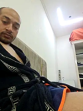 QueueedActivist online show from April 2026 05:40:01 PM