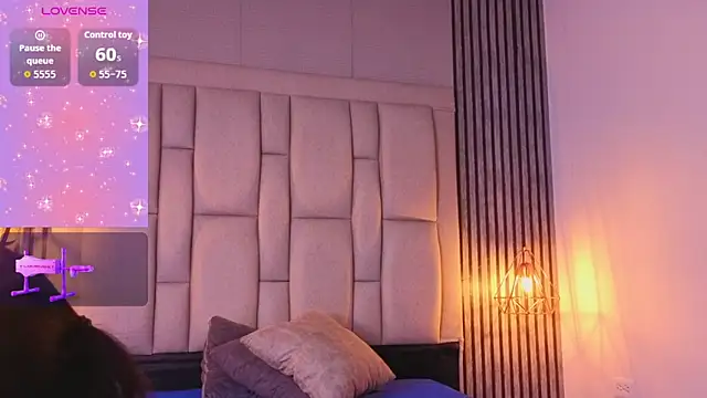 karamoss online show from April 2026 08:36:02 PM