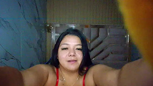 luna  r  online show from May 2026 03:15:02 AM