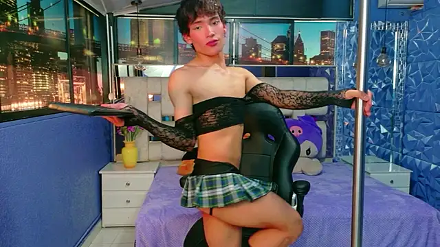 IsaacNovaa online show from April 2026 07:58:01 PM