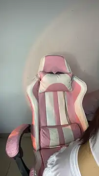 alexandra x  online show from April 2026 10:51:01 PM