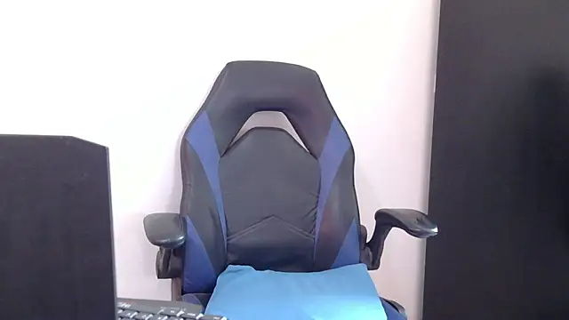 Darkkras online show from March 2026 02:39:02 PM