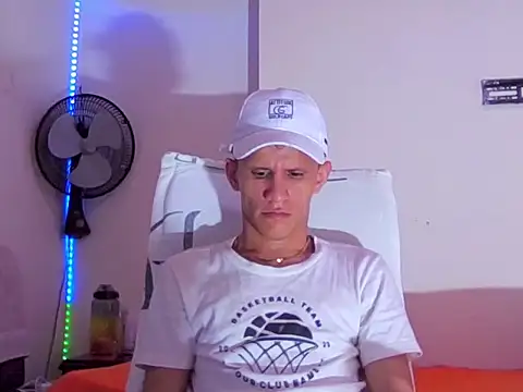 alejandro stone12 online show from May 2026 01:33:02 AM